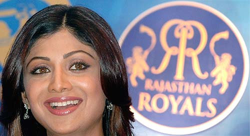 Shilpa Shetty turns designer for Rajasthan Royals's fan wear